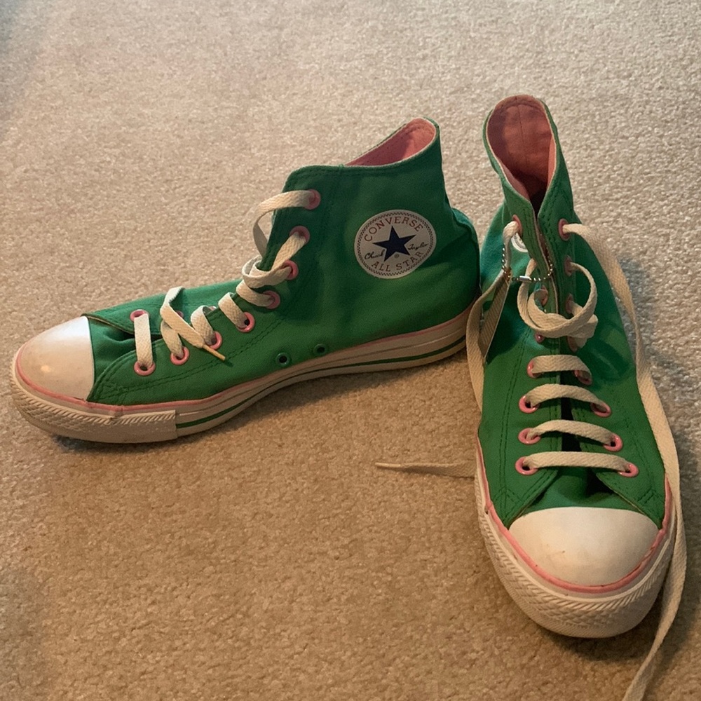 Kelly green and light pink Converse Chuck Taylor’s
